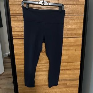 Athleta navy blue elation Capri